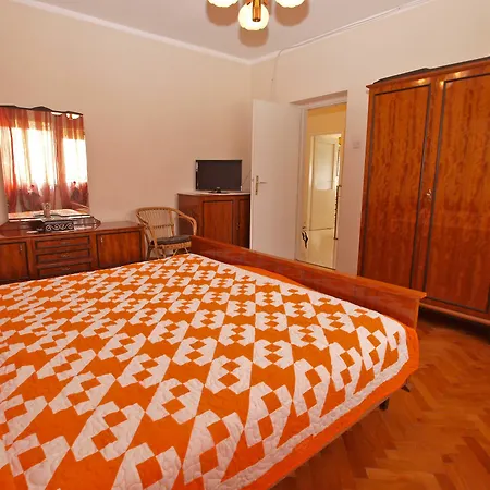 Apartment Ivanka 1056 *